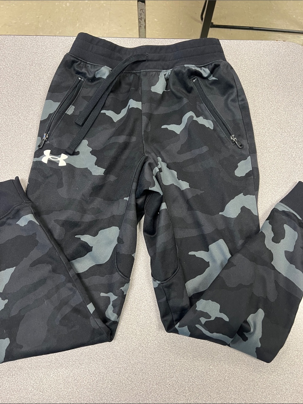 Under Armour Kids Black & Gray Camo Joggers